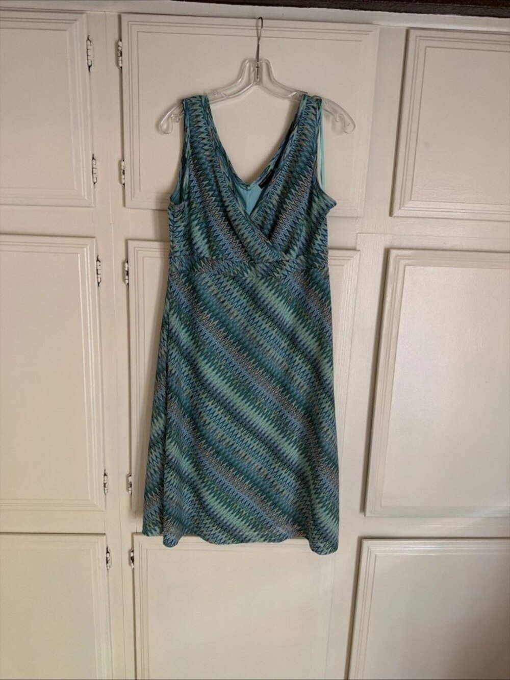 NEW YORK & COMPANY Multi Colored Zig Zag Faux Wrap Empire Waist Dress Size Large